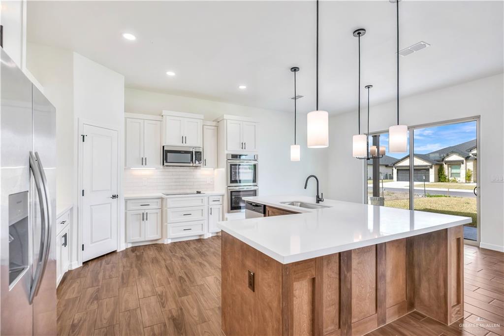 6209 Willow Wood Lane