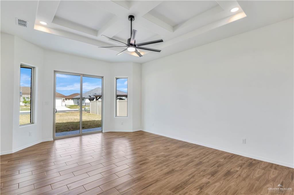 6209 Willow Wood Lane