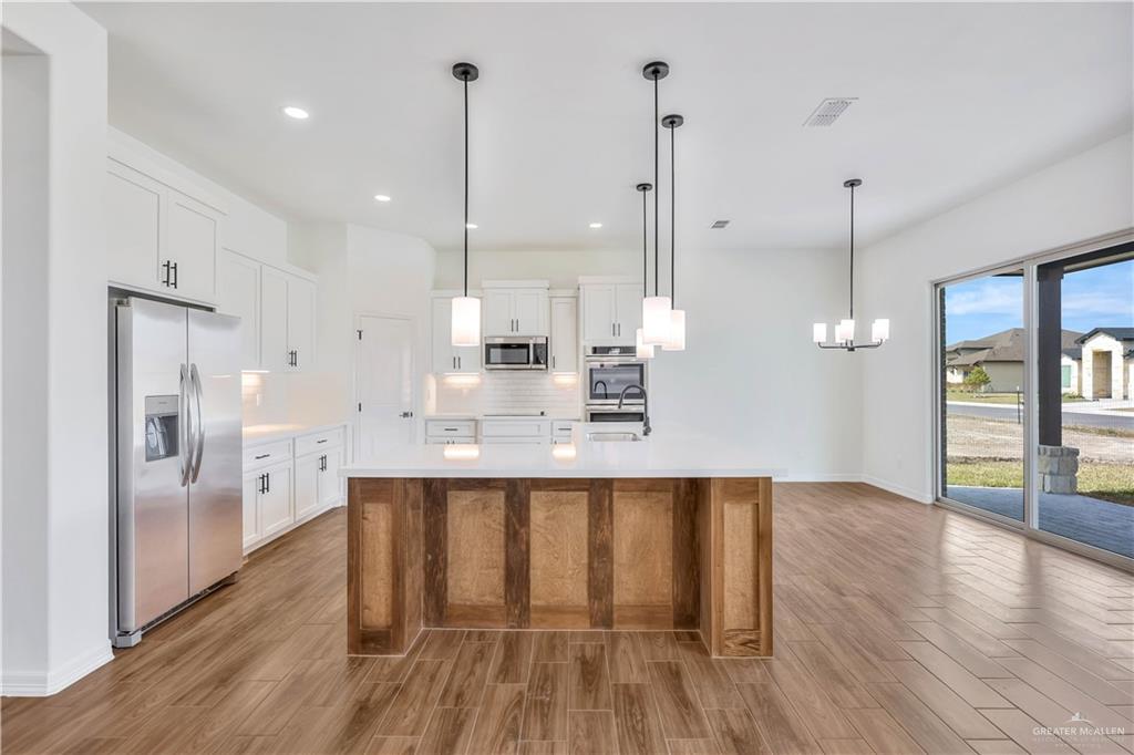 6209 Willow Wood Lane