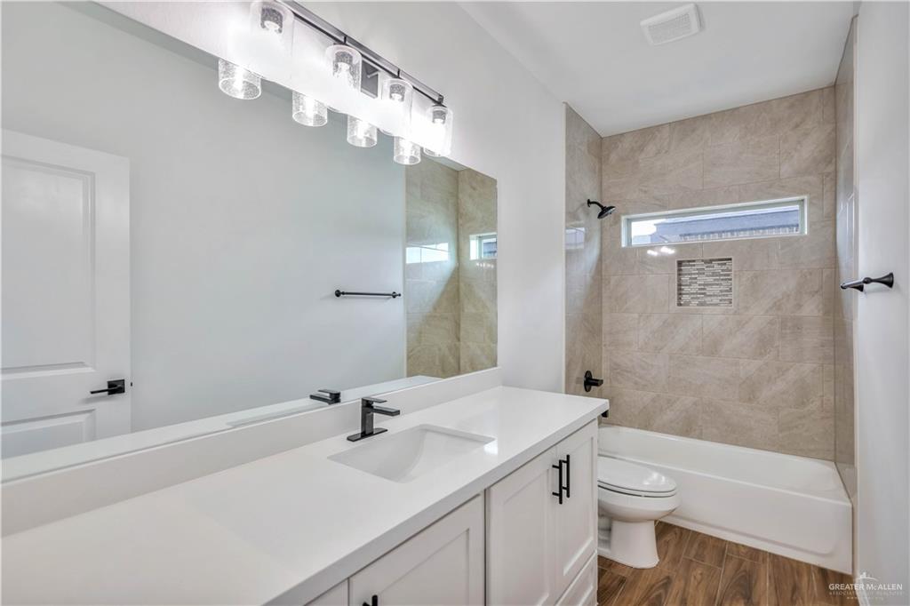 6209 Willow Wood Lane