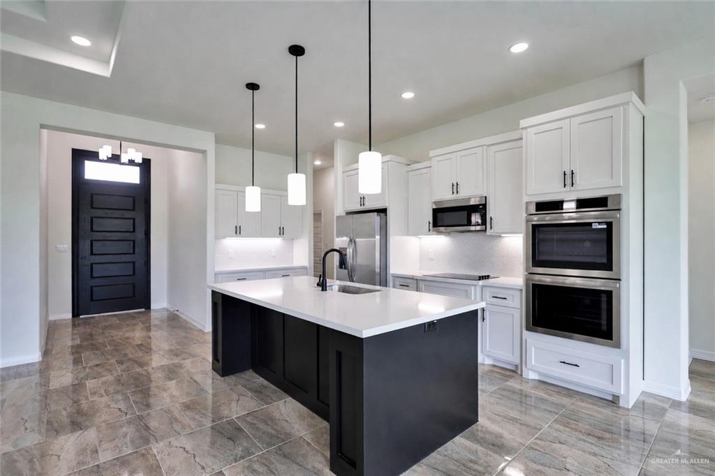 6213 Willow Wood Lane
