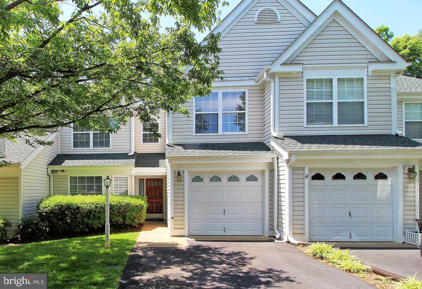 3322 Arbor Ter