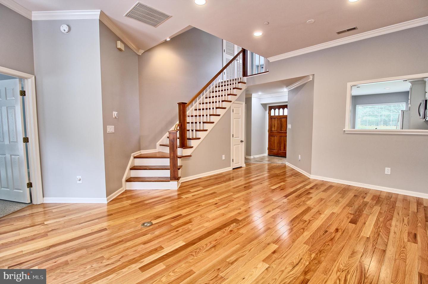 3322 Arbor Ter