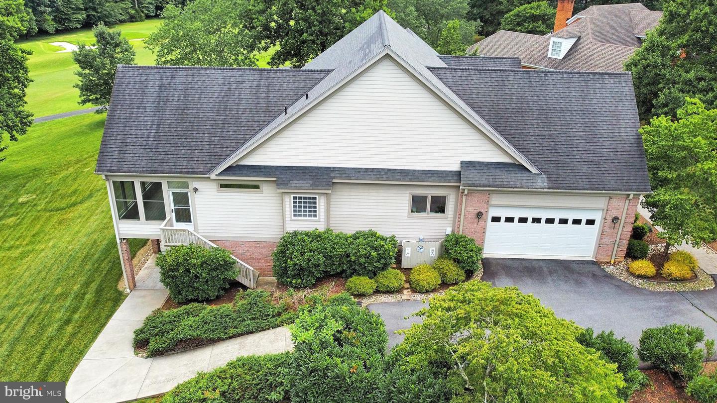 3421 Cotswold Ln
