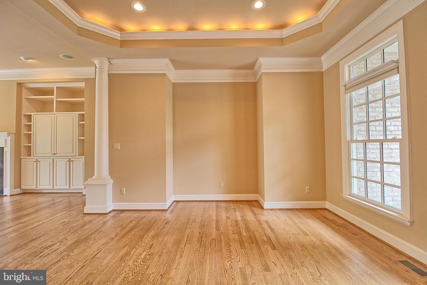 3421 Cotswold Ln