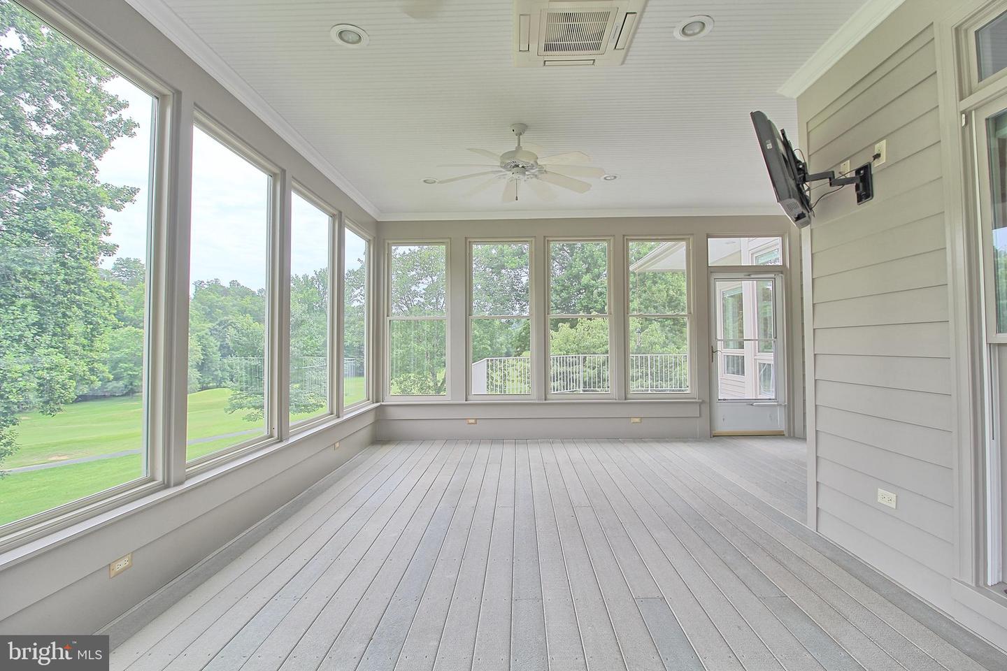 3421 Cotswold Ln