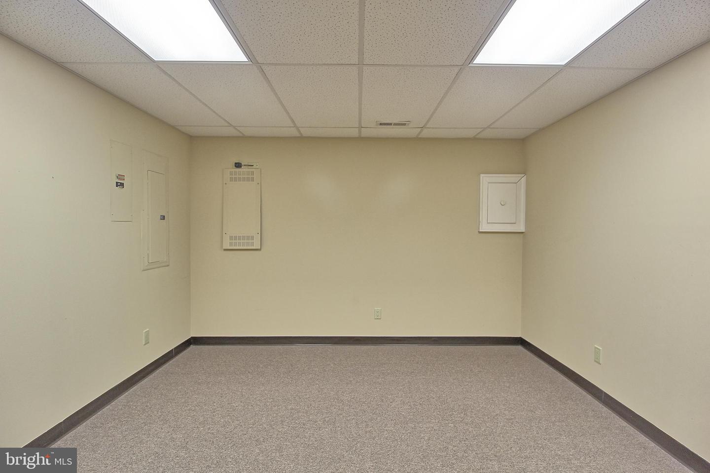 3421 Cotswold Ln