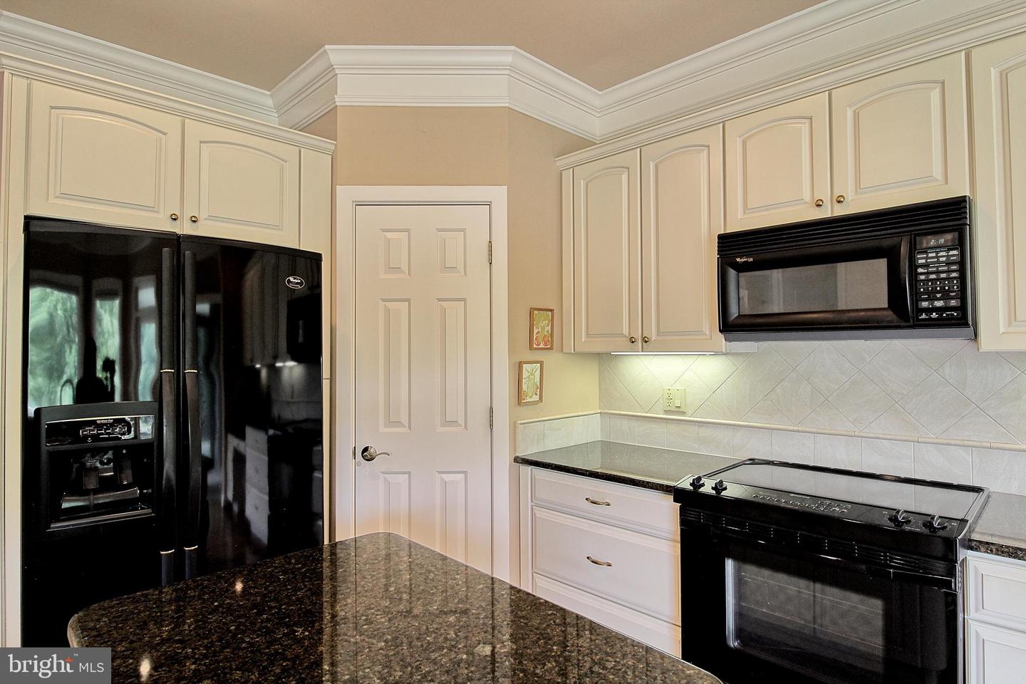 3421 Cotswold Ln