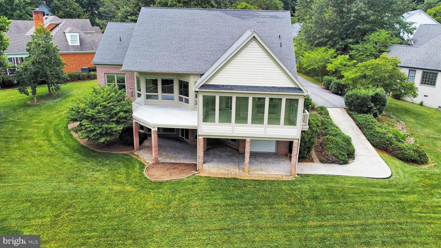 3421 Cotswold Ln