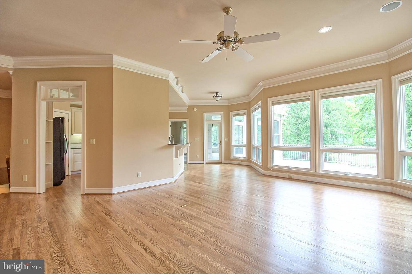 3421 Cotswold Ln