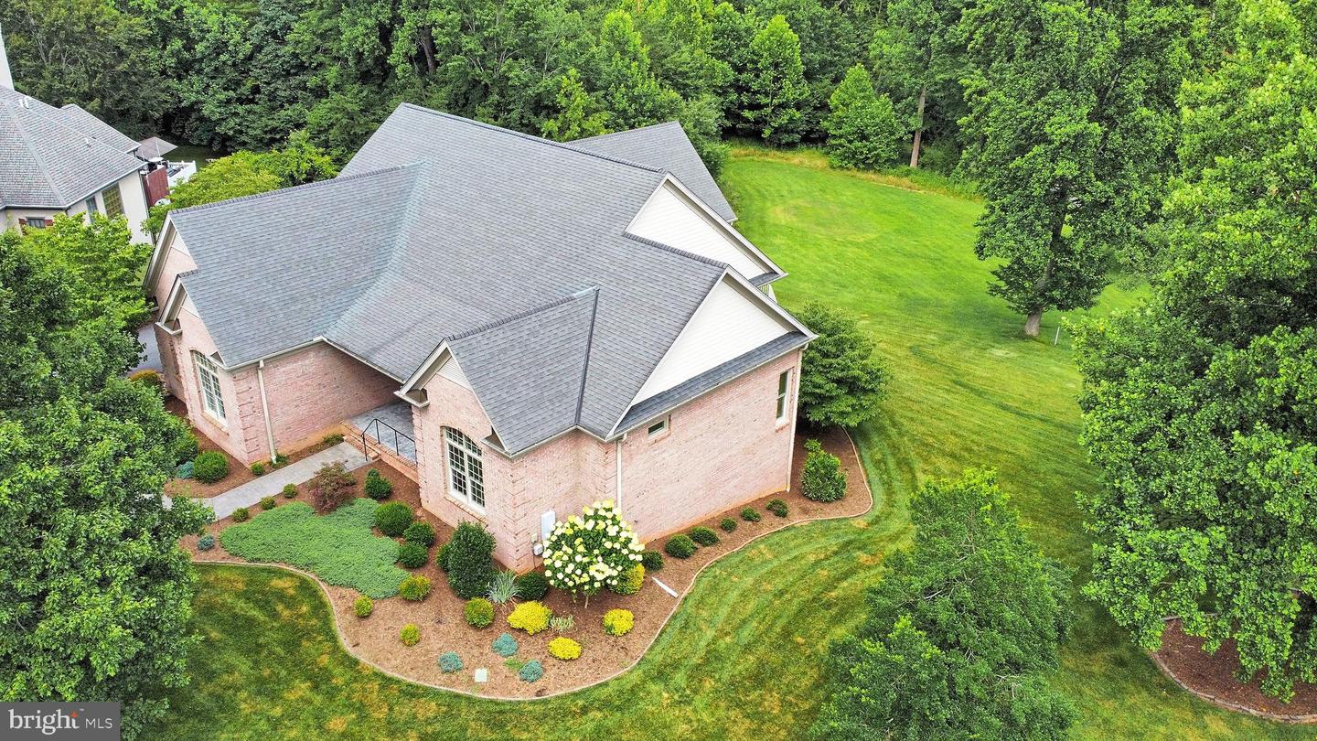 3421 Cotswold Ln