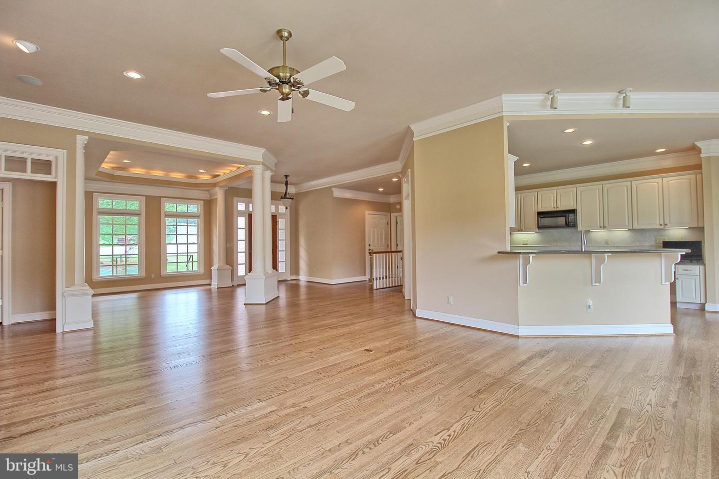 3421 Cotswold Ln