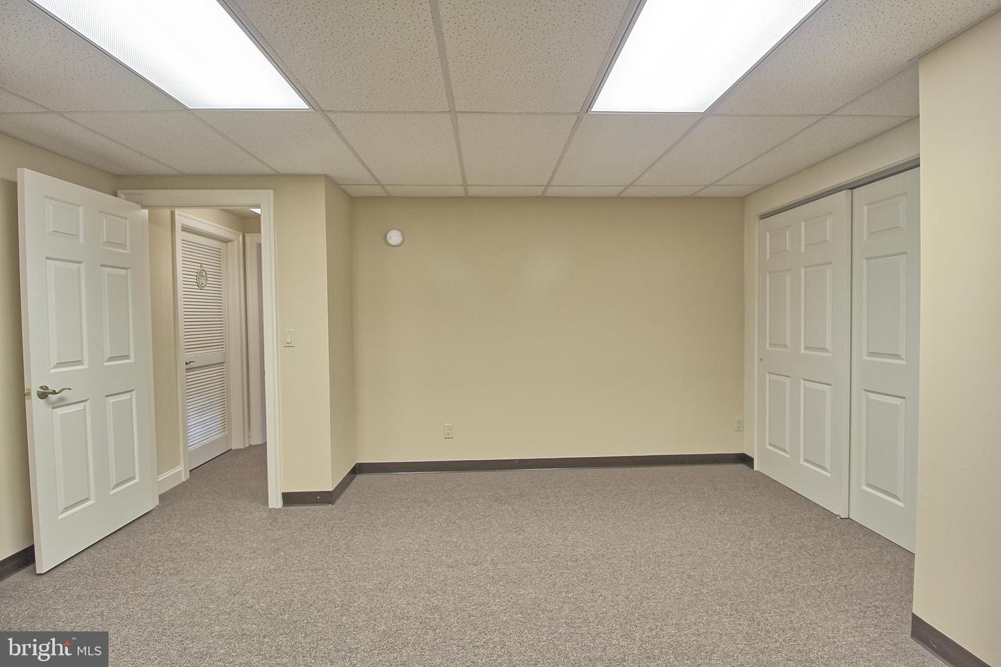 3421 Cotswold Ln