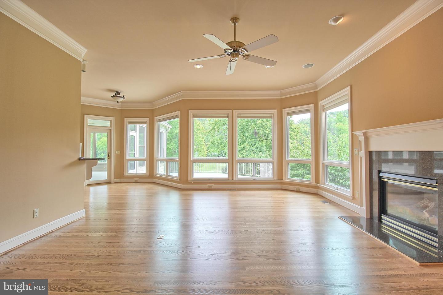 3421 Cotswold Ln