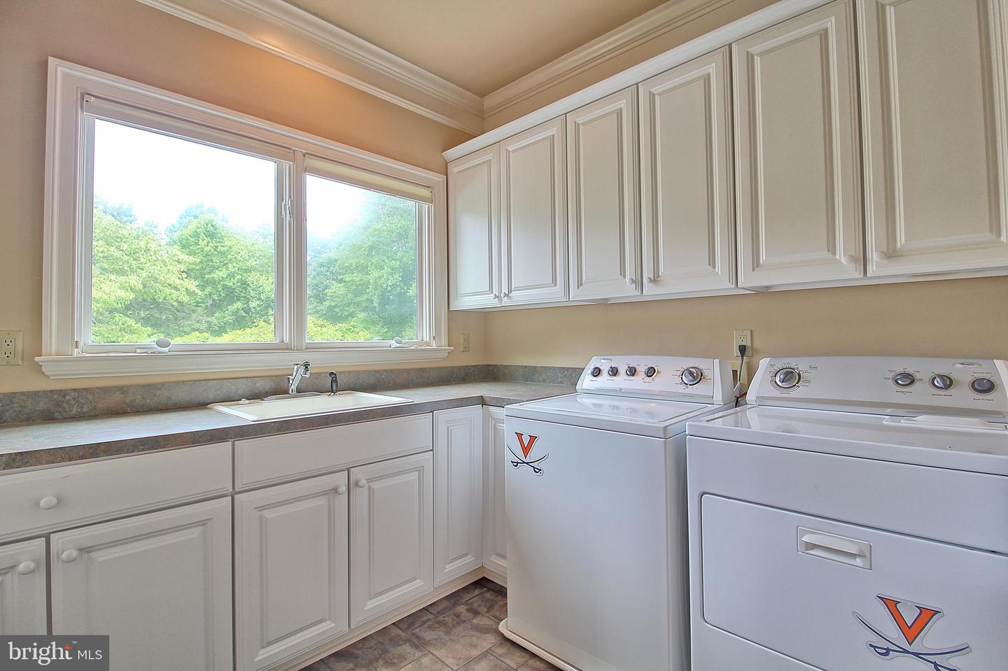 3421 Cotswold Ln