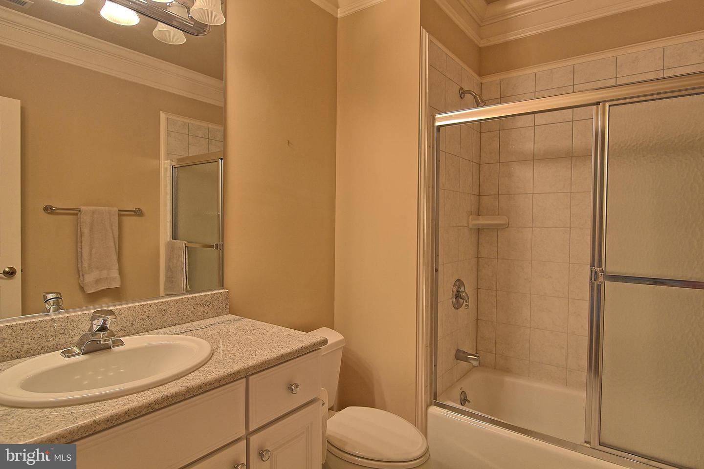 3421 Cotswold Ln