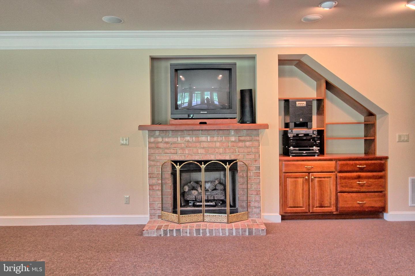 3421 Cotswold Ln