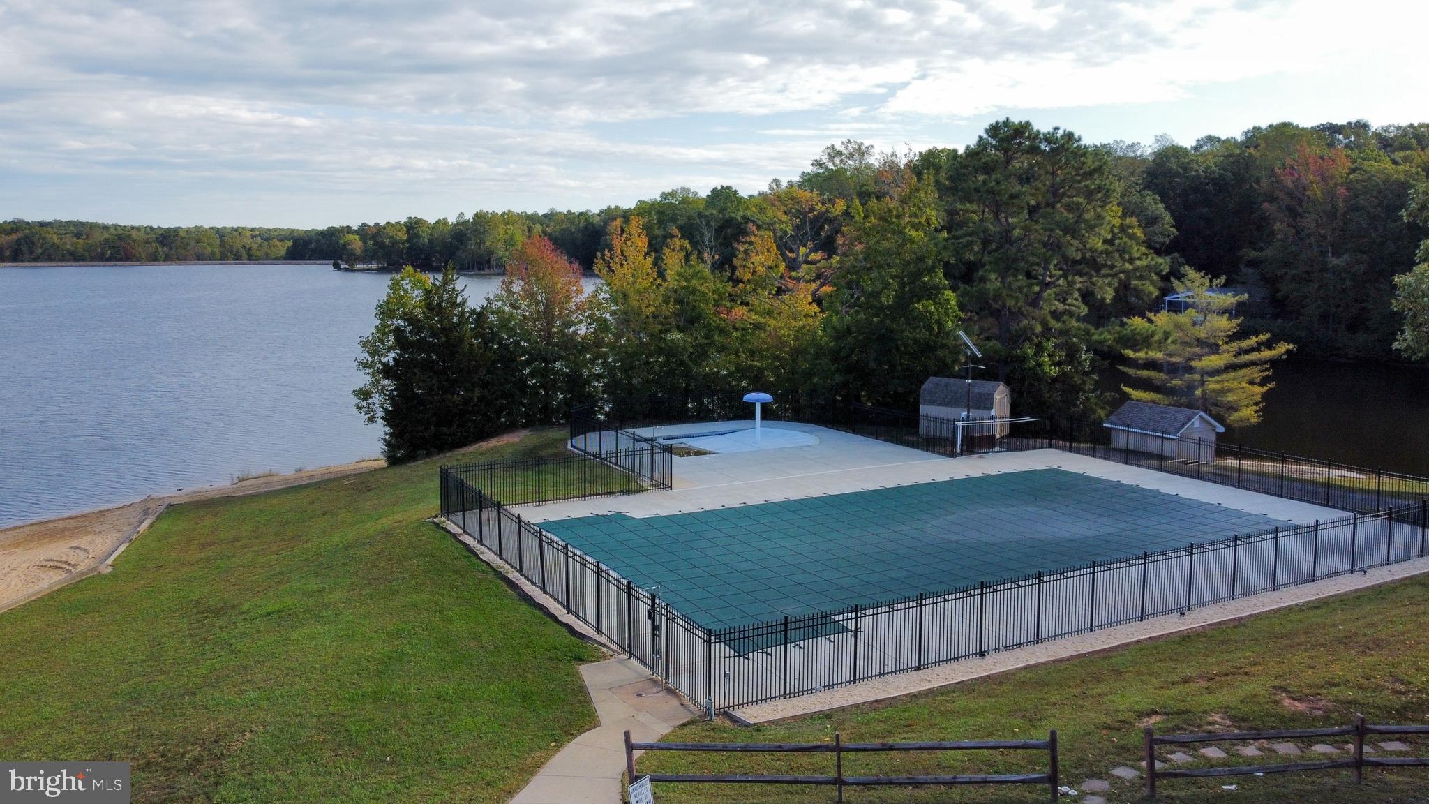 607 Wright Dr