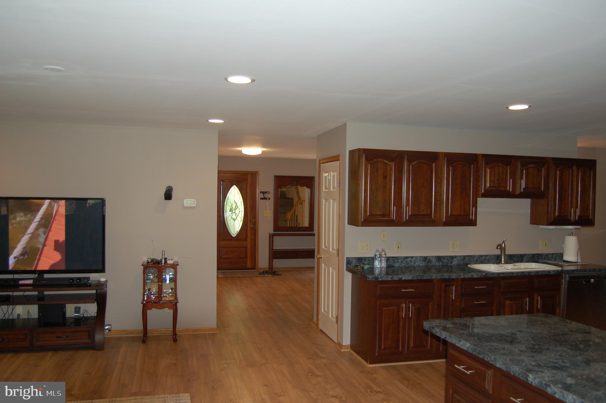 351 Lakewood Dr
