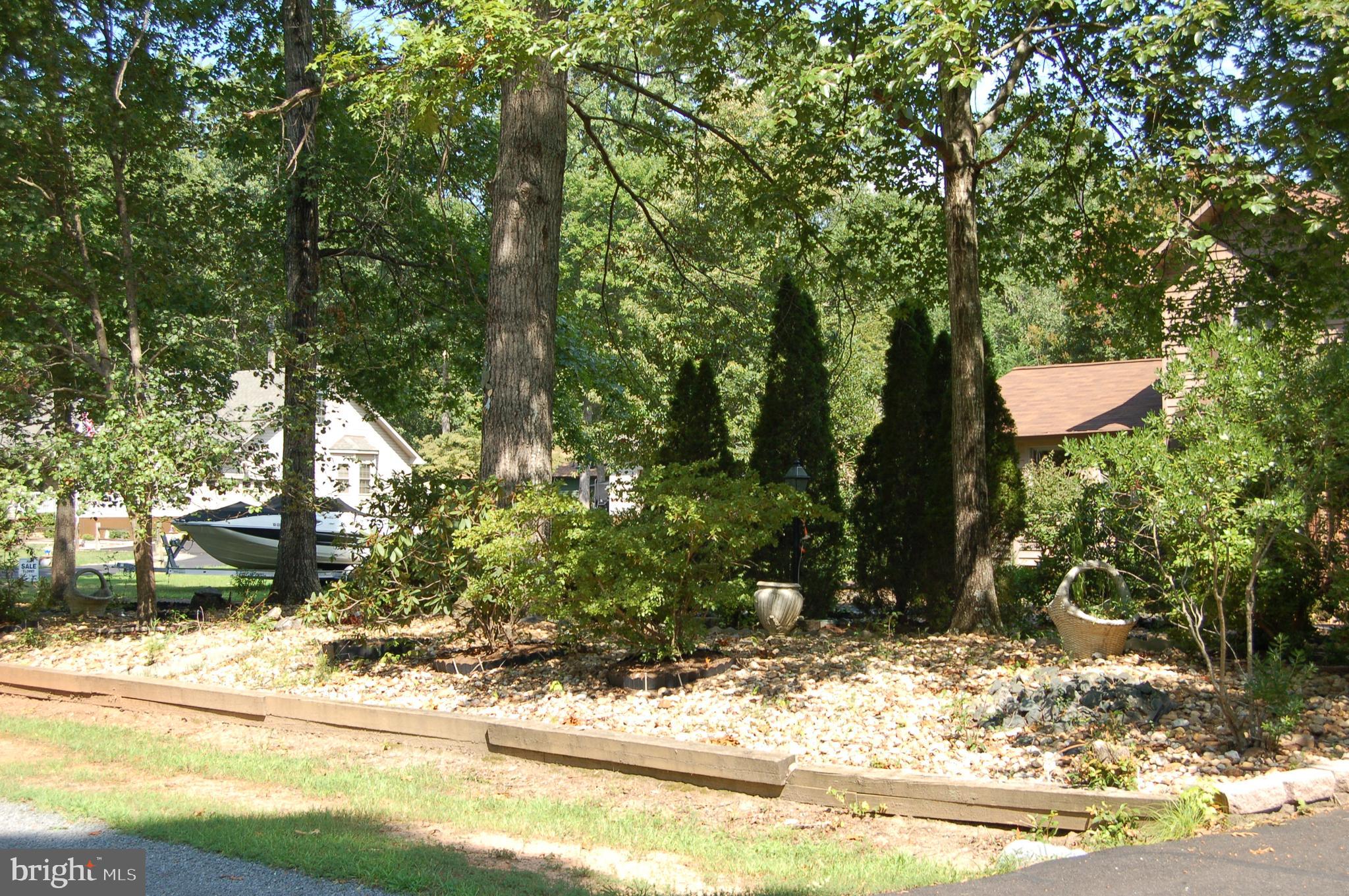 351 Lakewood Dr
