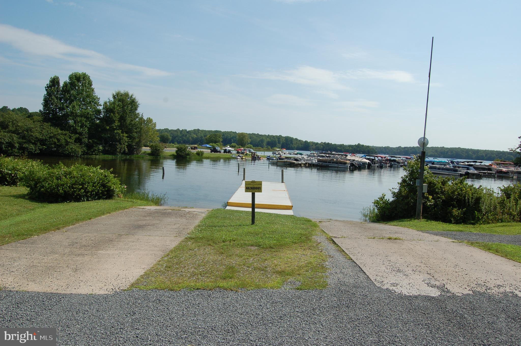 351 Lakewood Dr