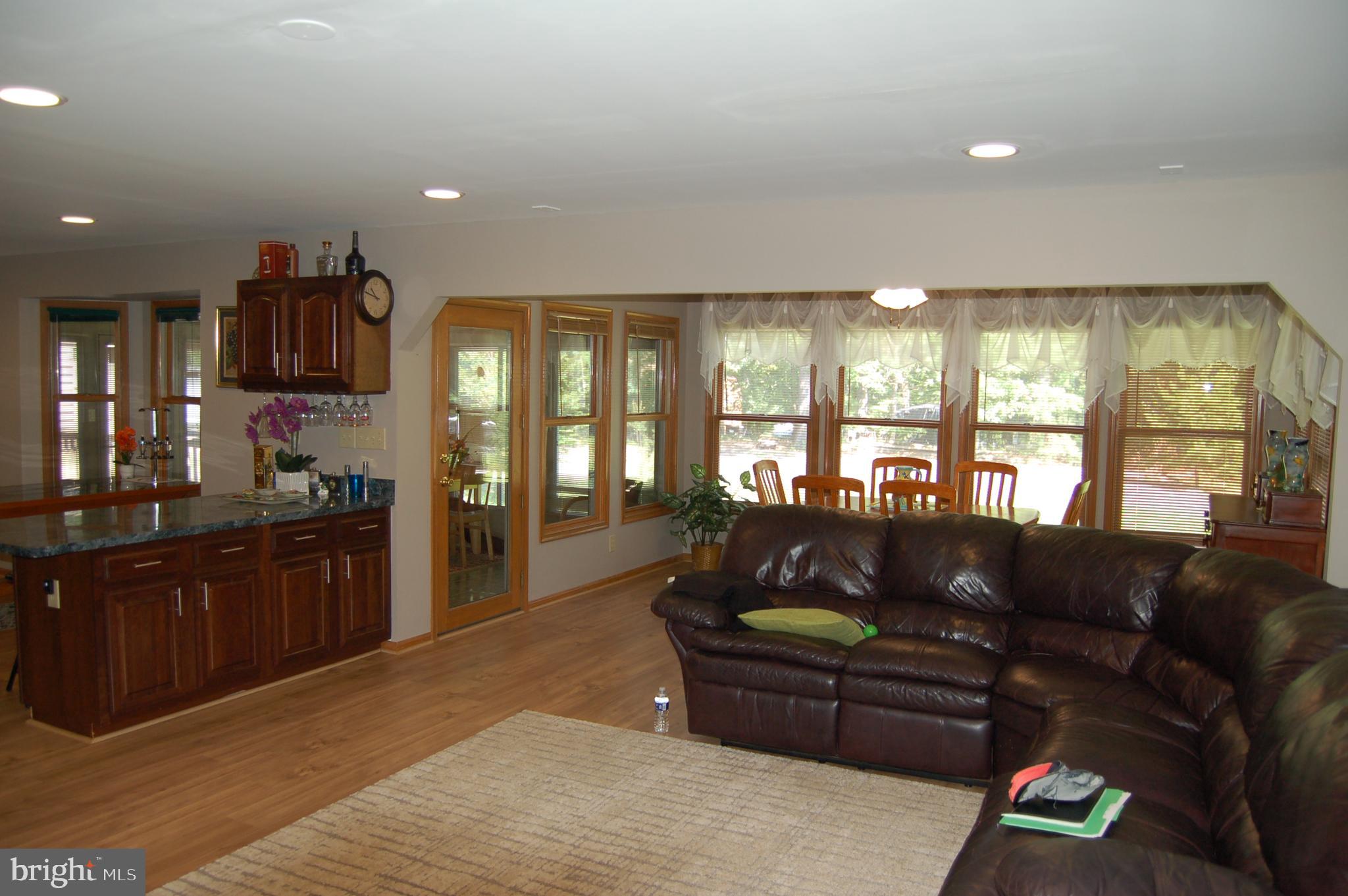 351 Lakewood Dr