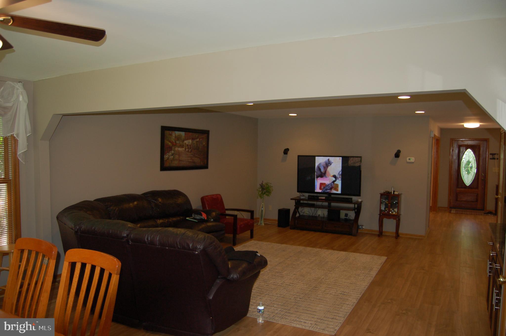 351 Lakewood Dr