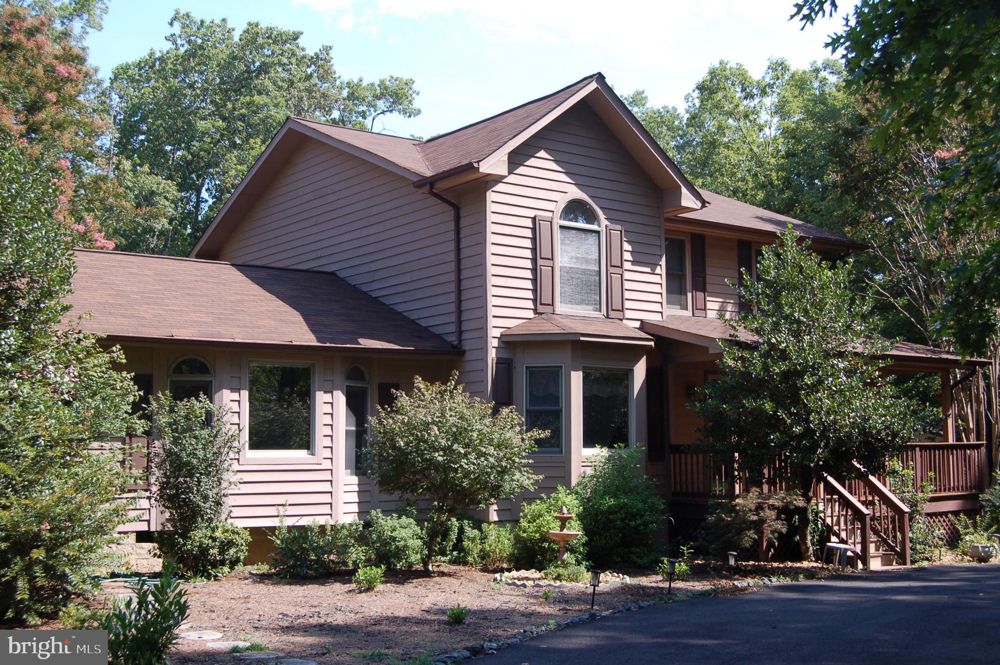 351 Lakewood Dr