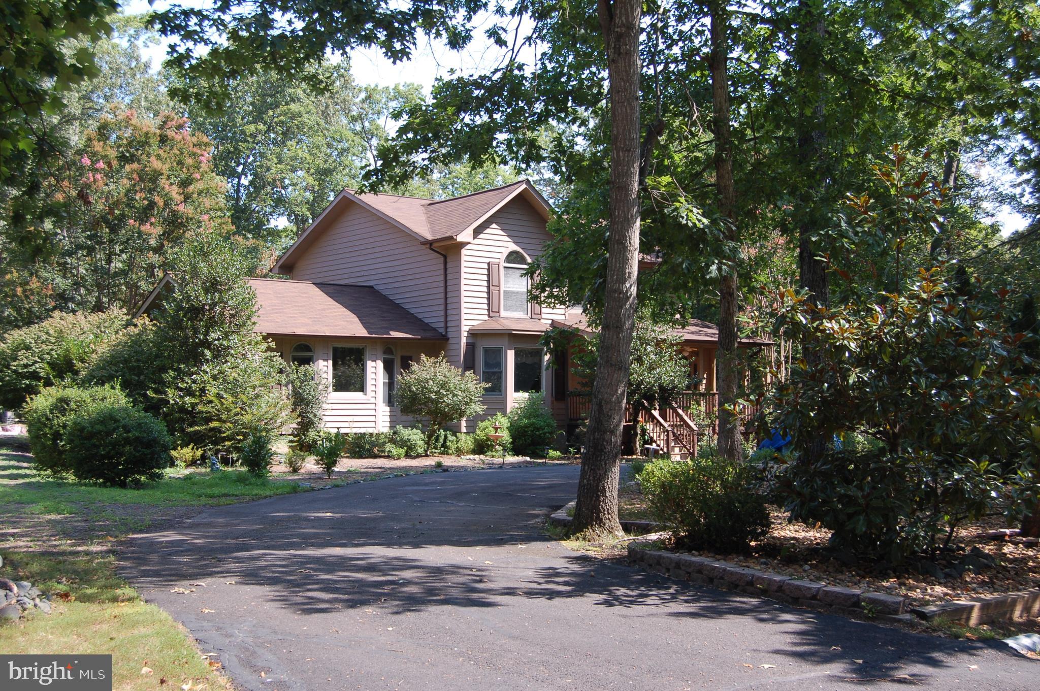 351 Lakewood Dr
