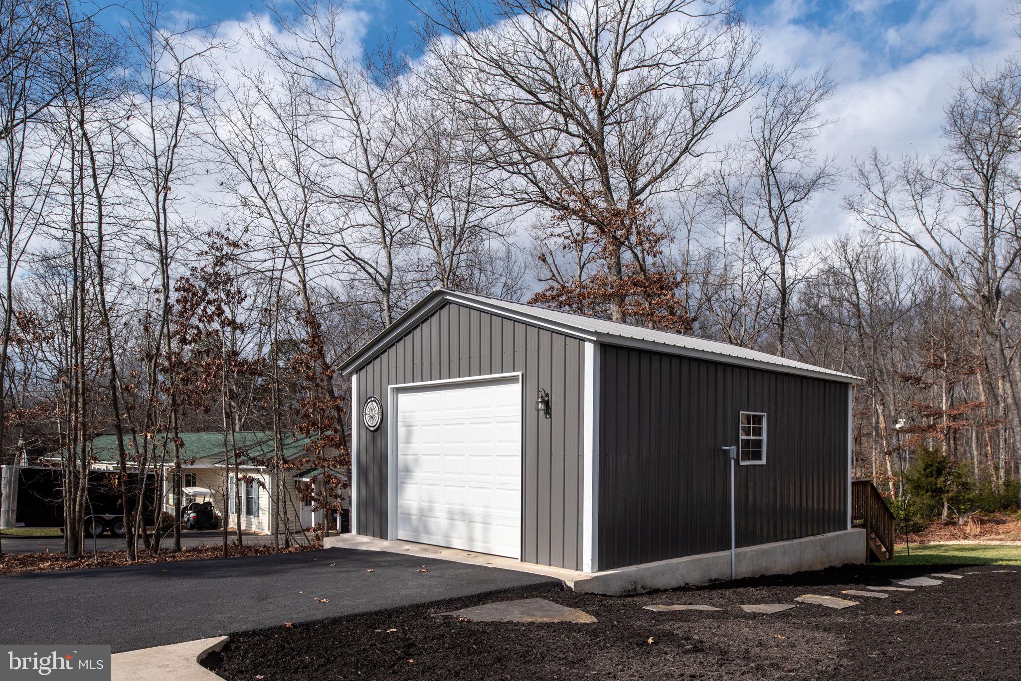 115 Madaline Ln