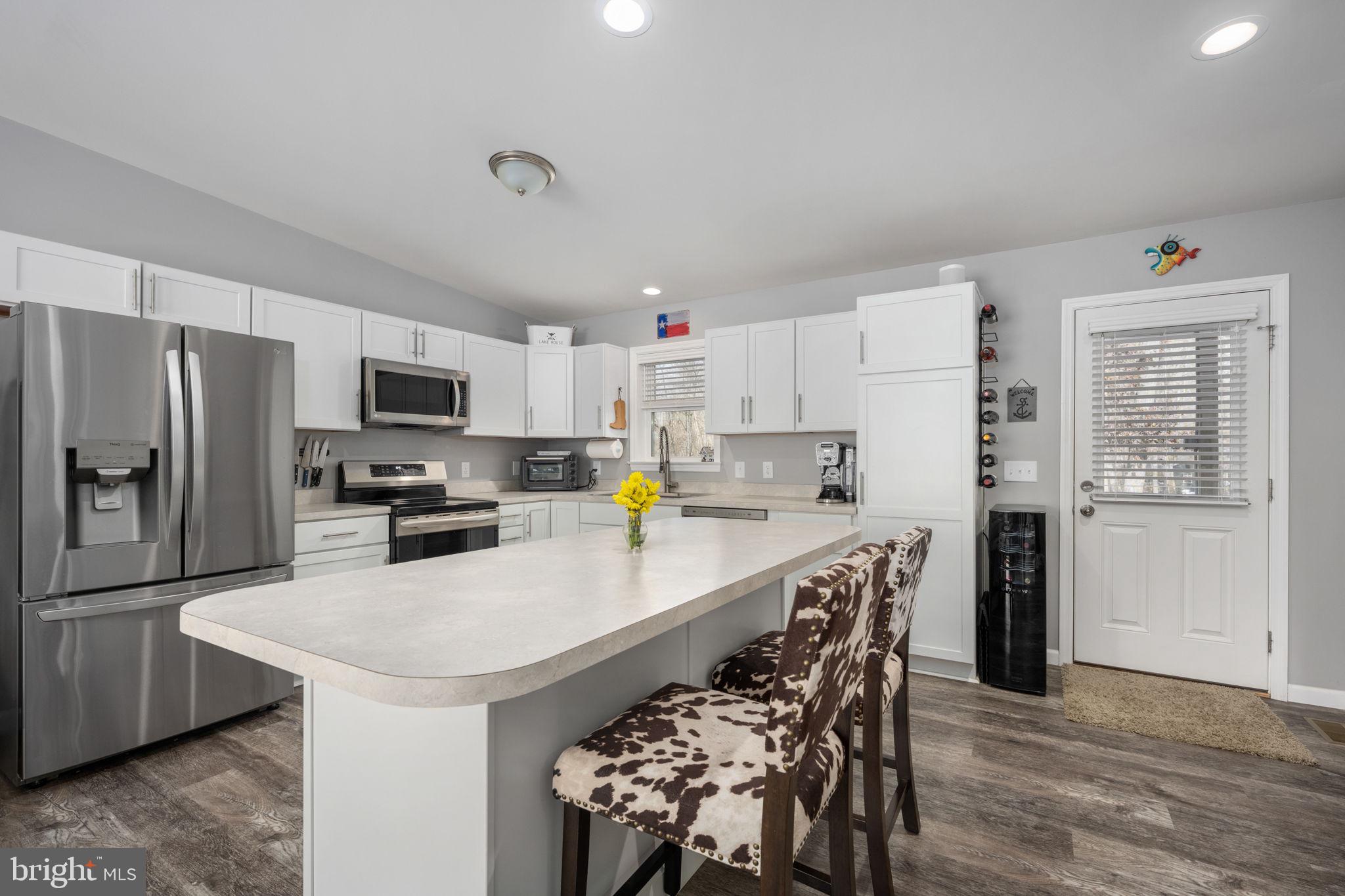 115 Madaline Ln