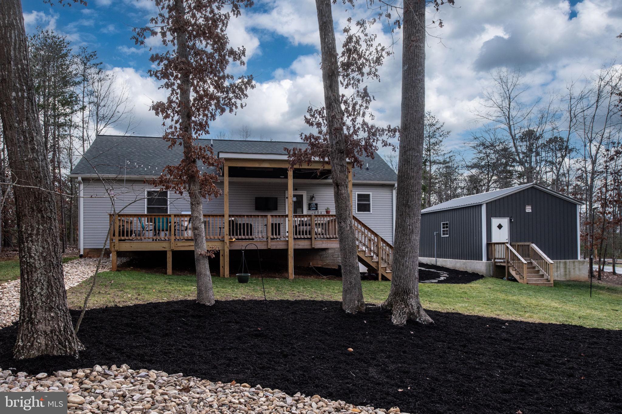 115 Madaline Ln