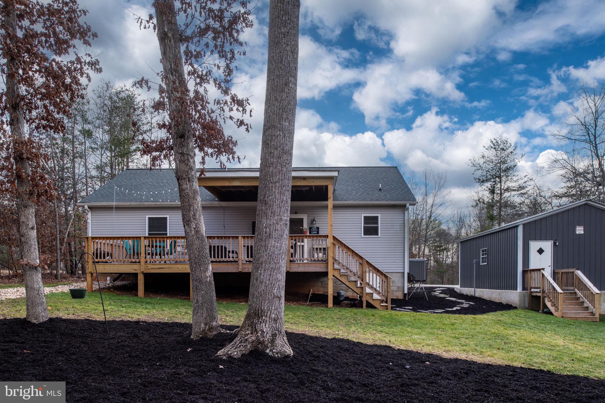 115 Madaline Ln