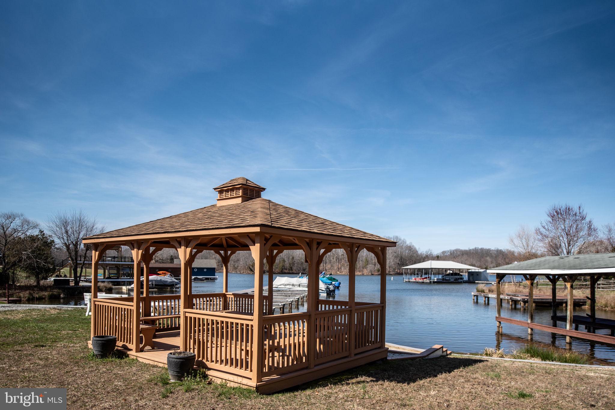 499 Seclusion Shores Dr