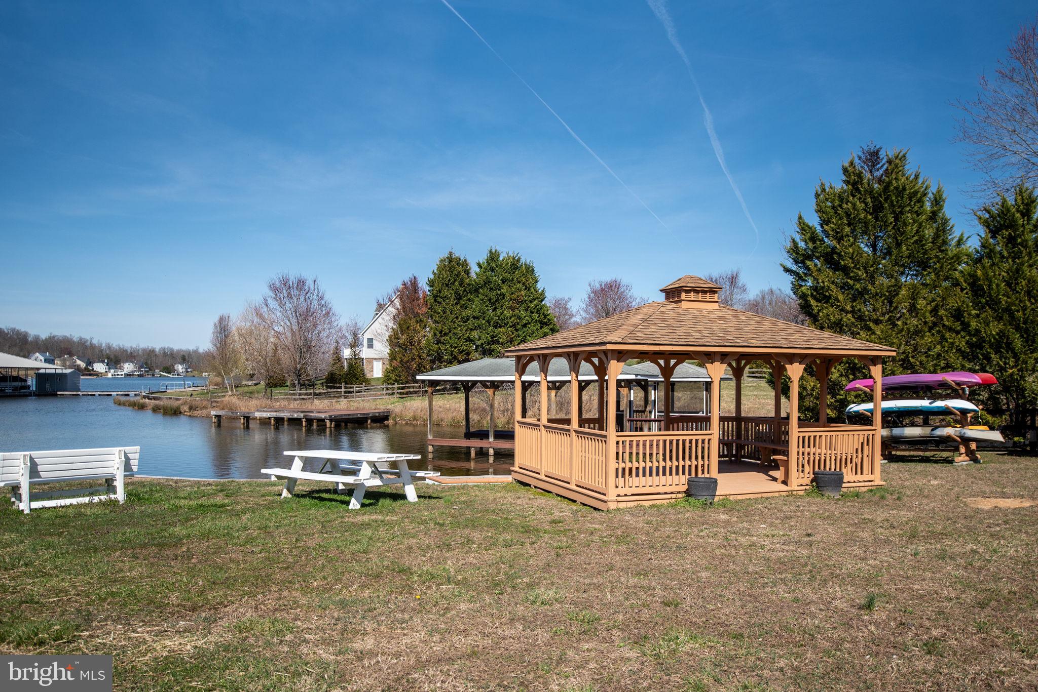 499 Seclusion Shores Dr
