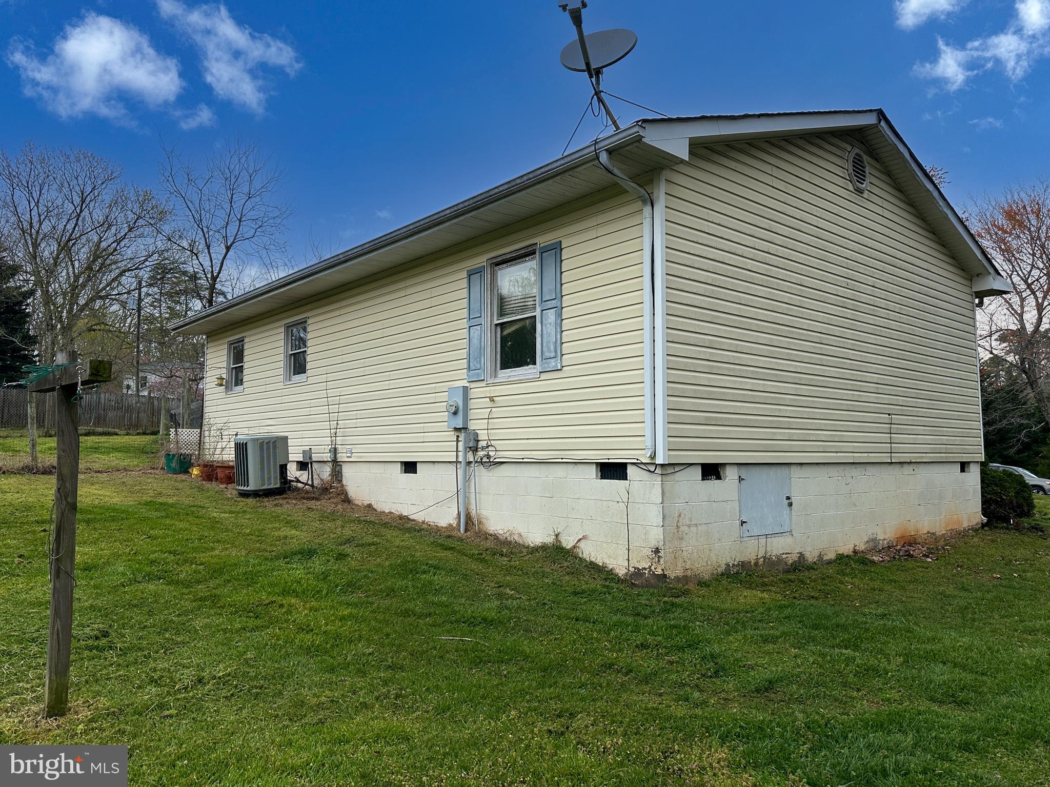 1404 Jefferson Hwy