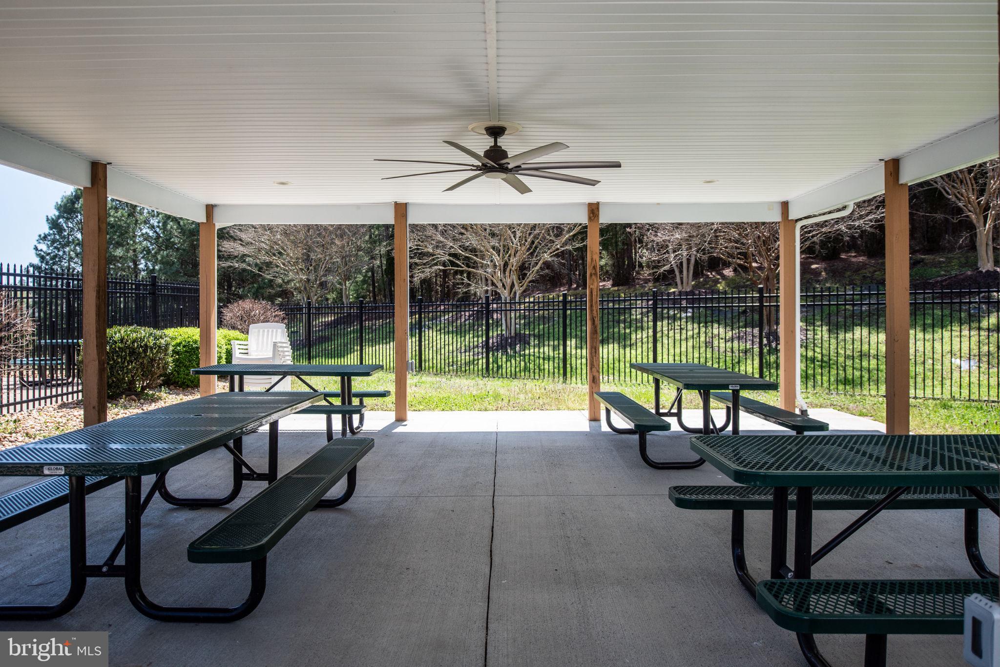 359 Lake Forest Dr