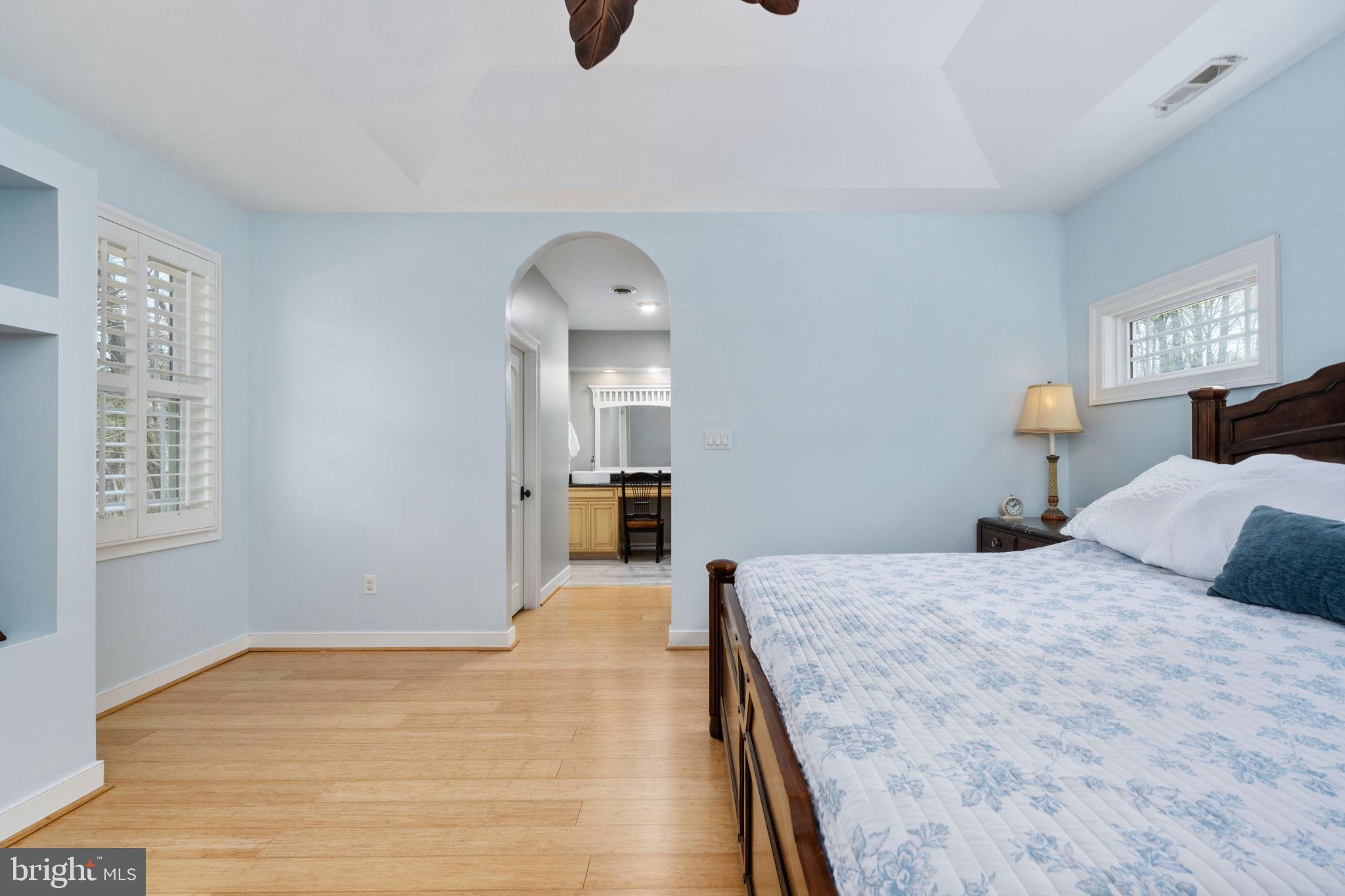 359 Lake Forest Dr