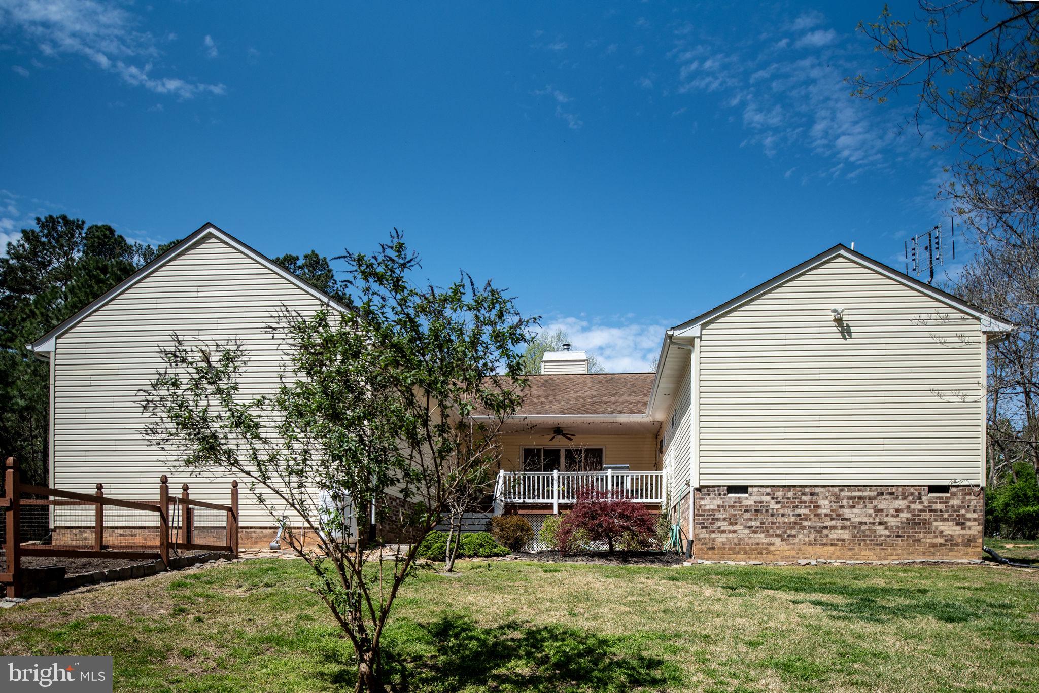 359 Lake Forest Dr