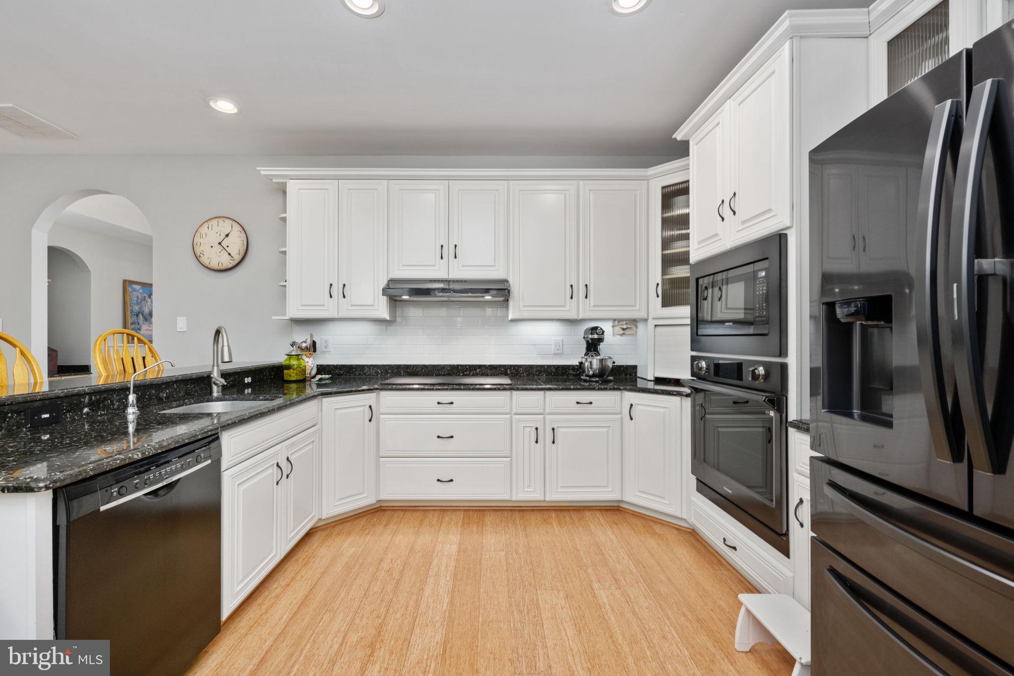 359 Lake Forest Dr
