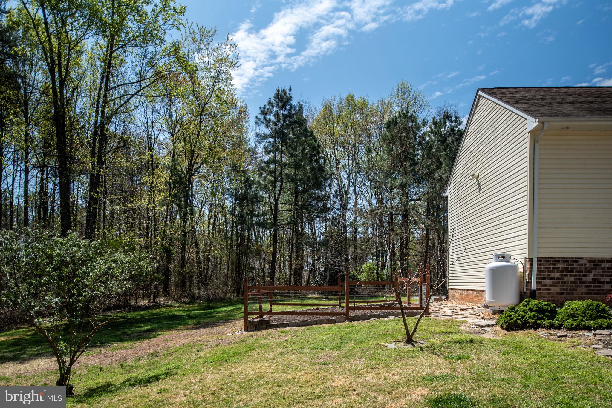 359 Lake Forest Dr