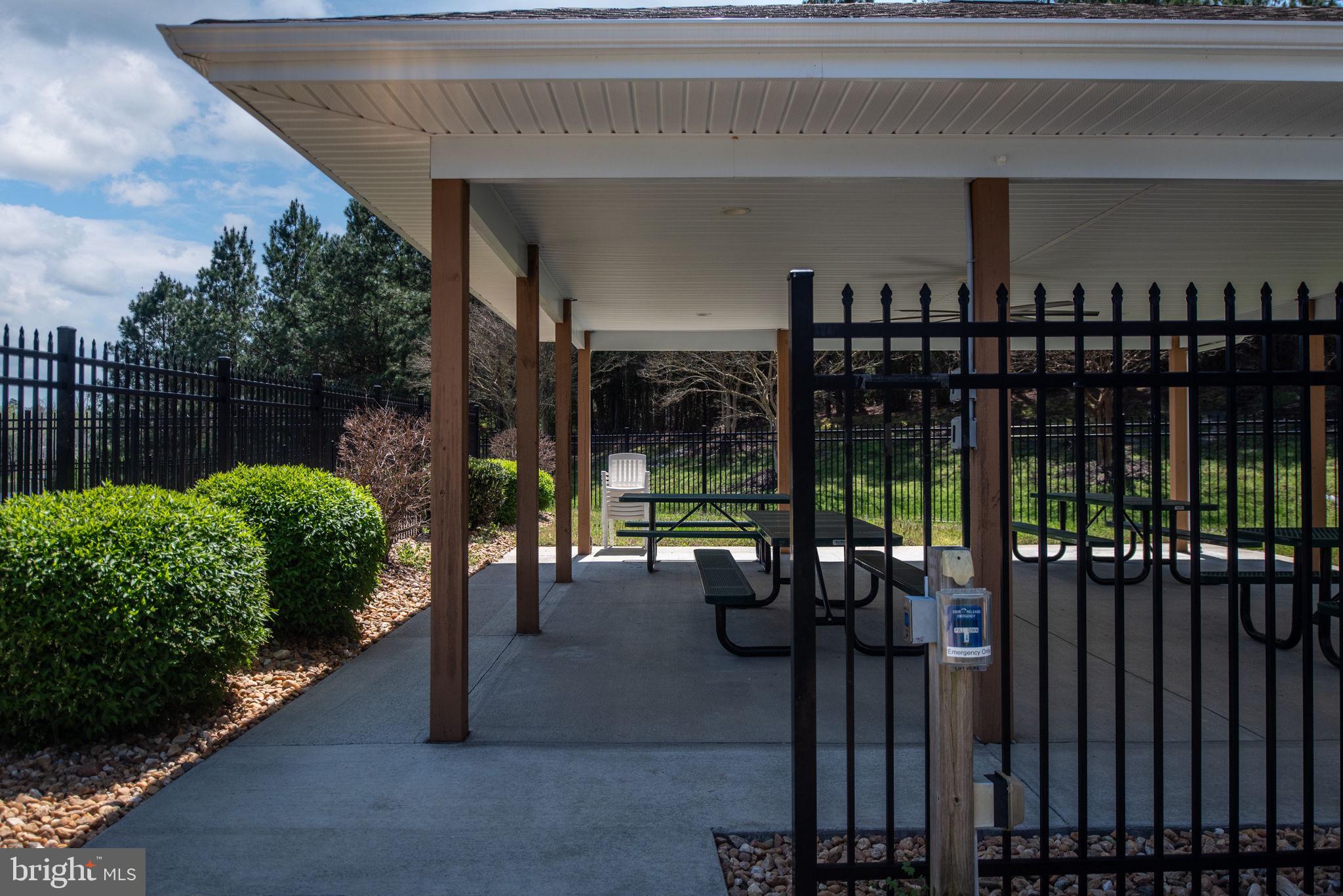 359 Lake Forest Dr