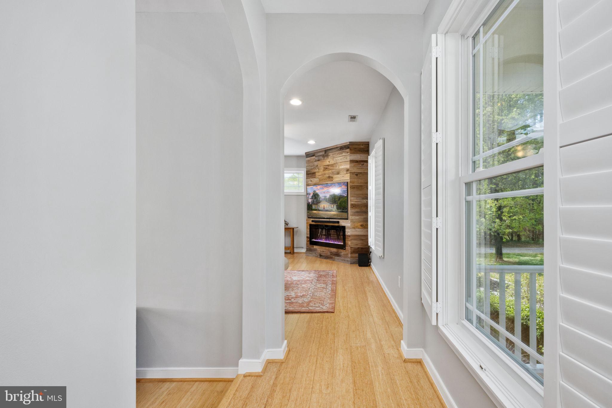 359 Lake Forest Dr
