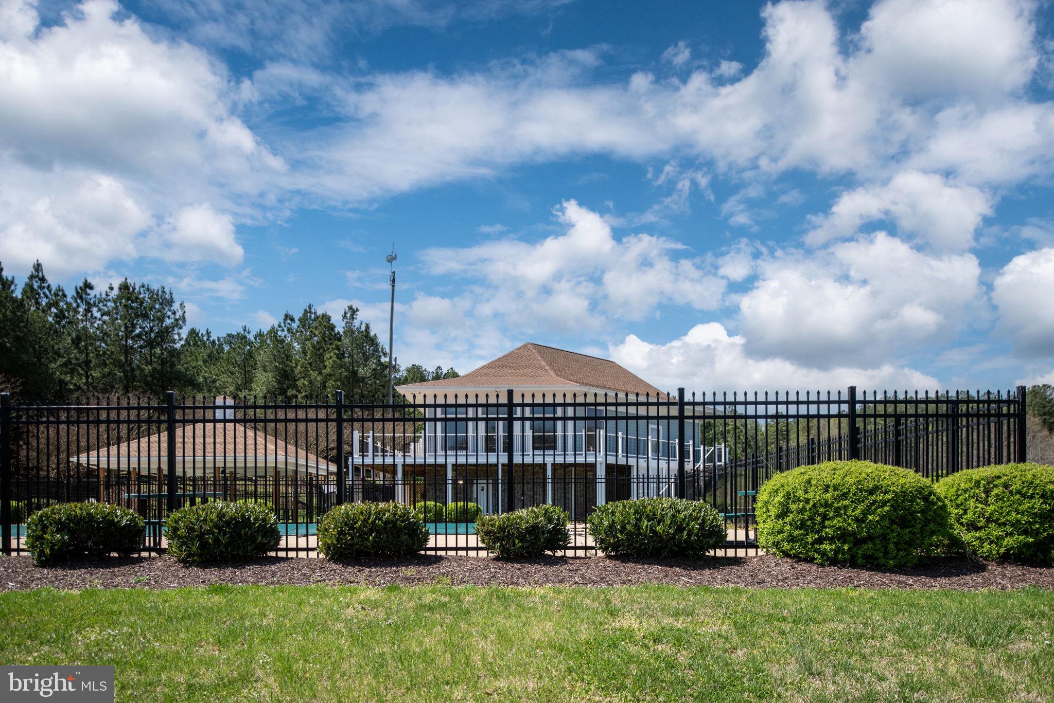 359 Lake Forest Dr
