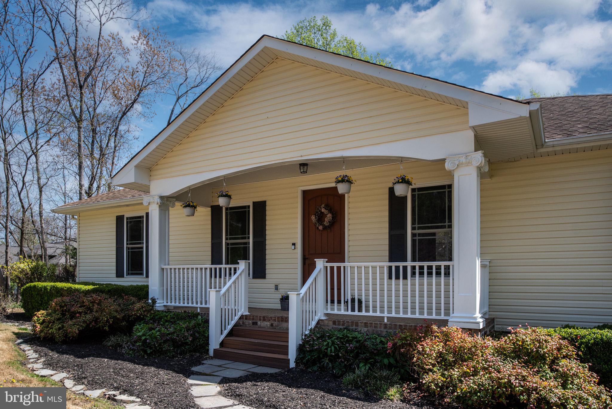 359 Lake Forest Dr