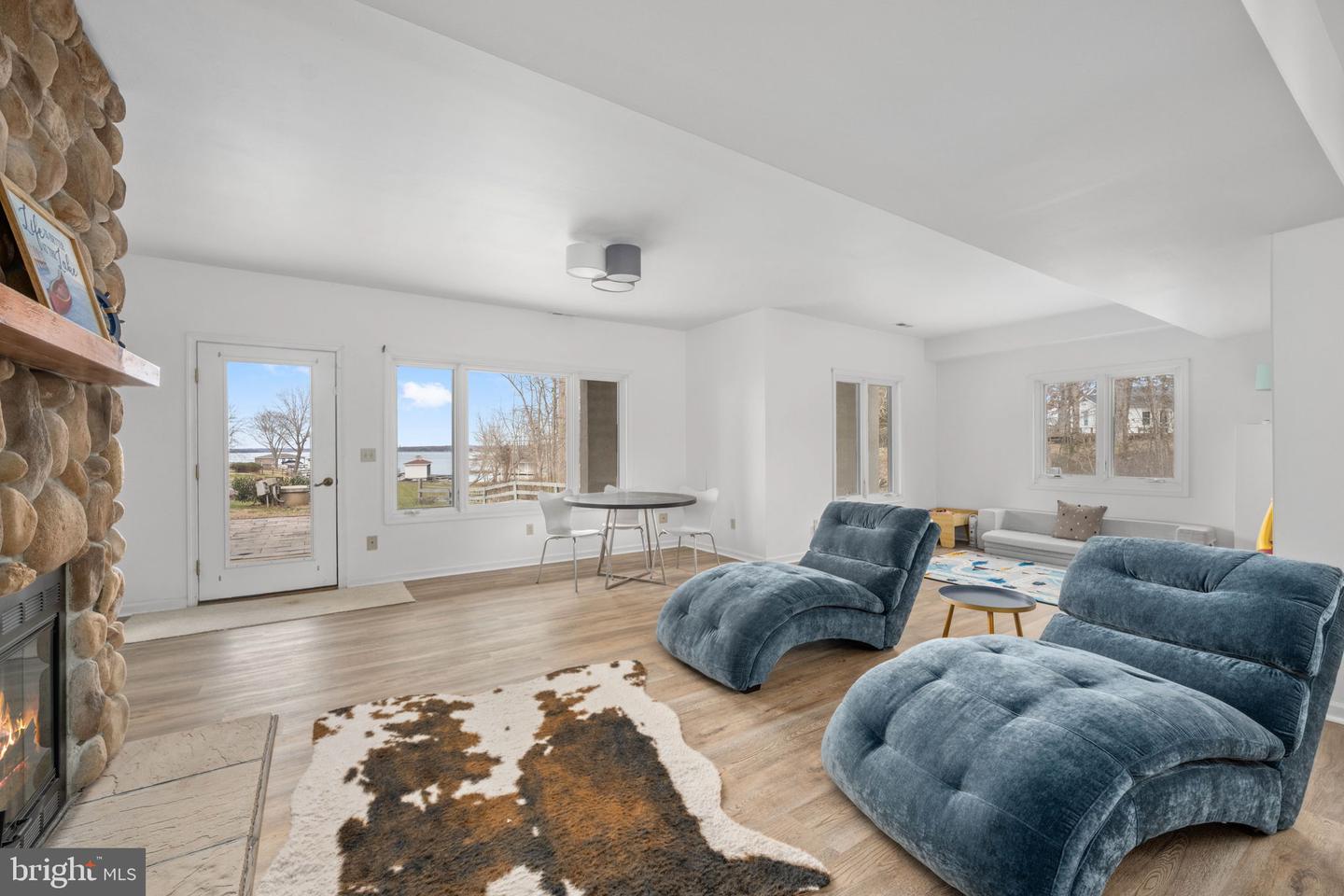 90 Pleasants View Pt