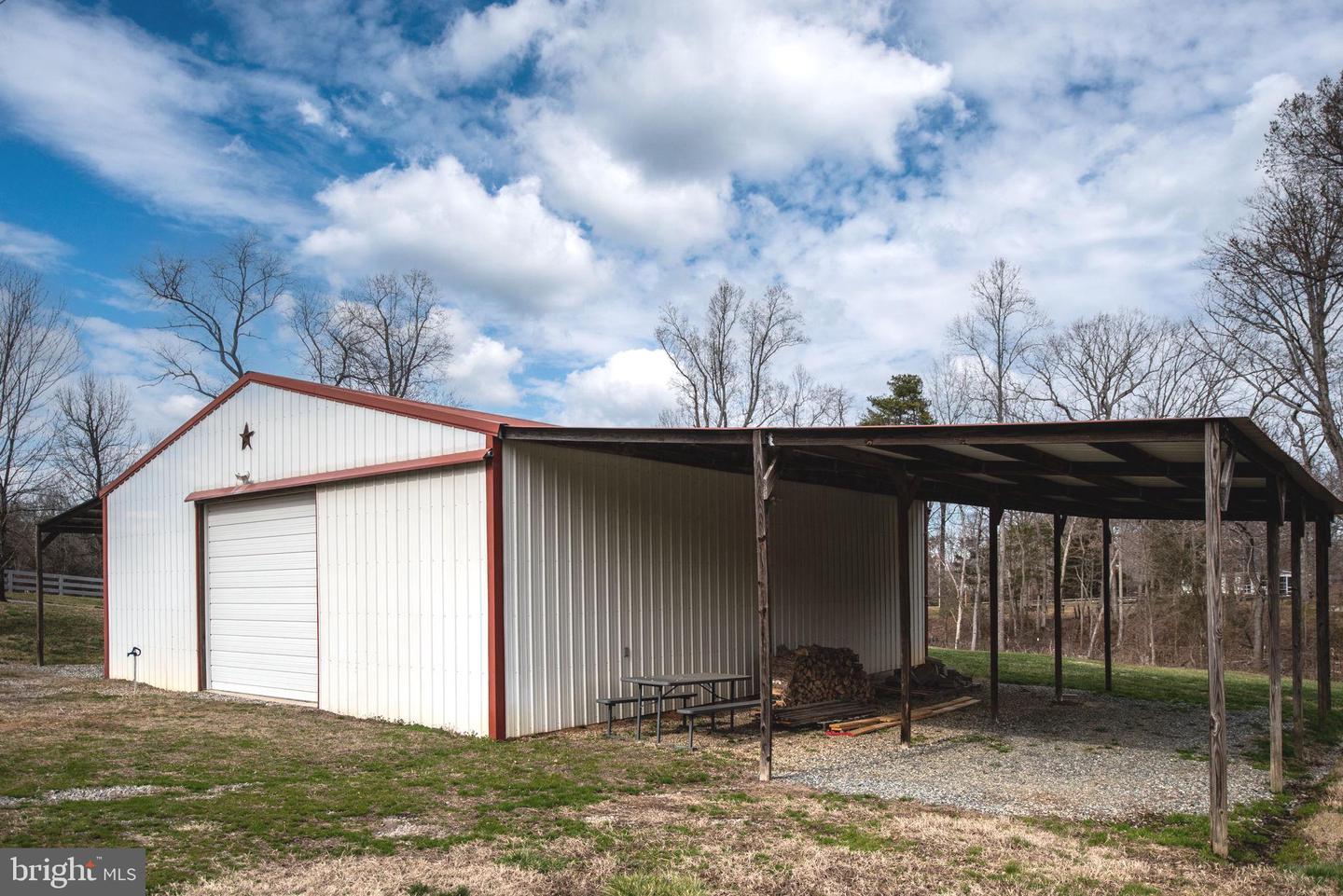 90 Pleasants View Pt