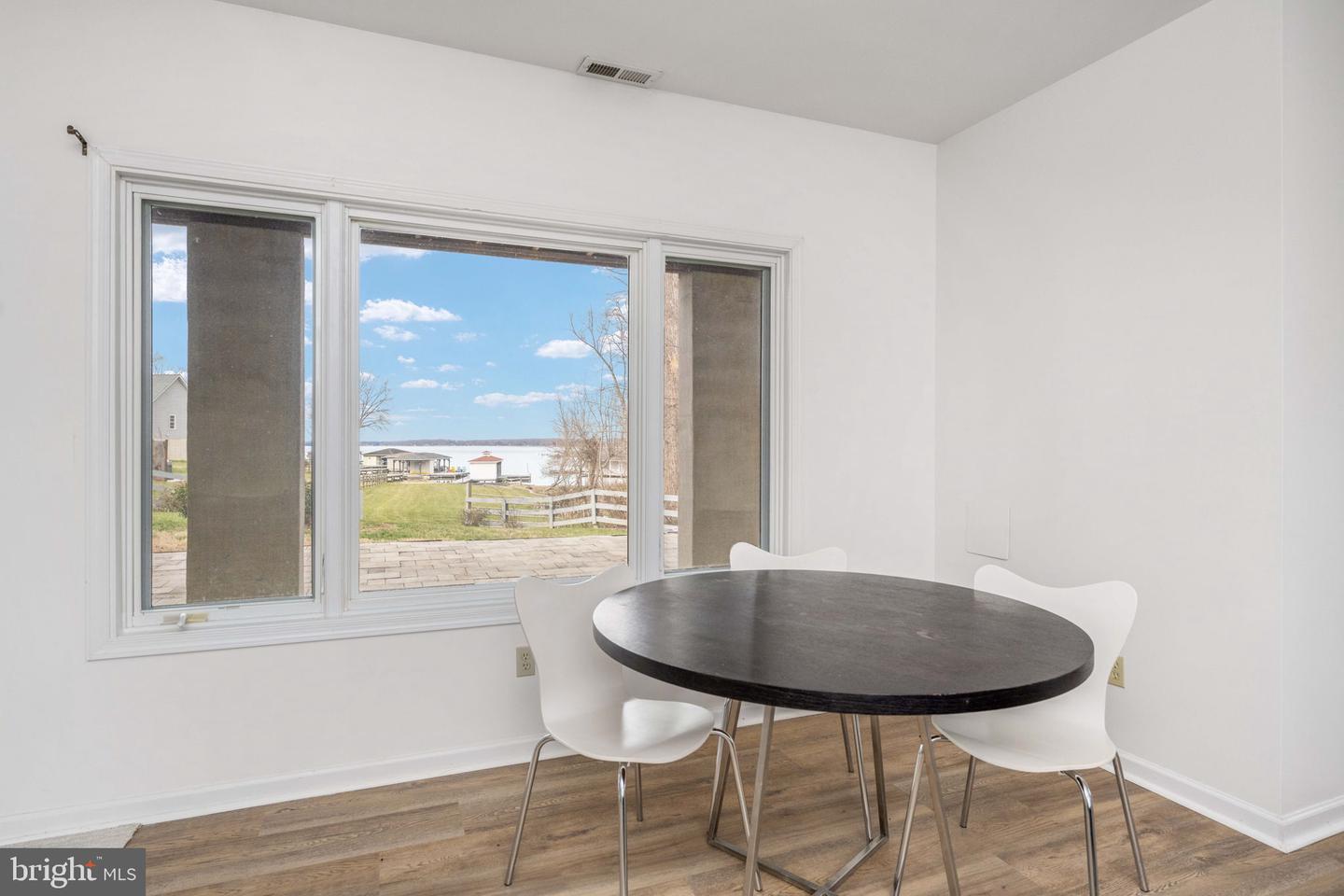 90 Pleasants View Pt