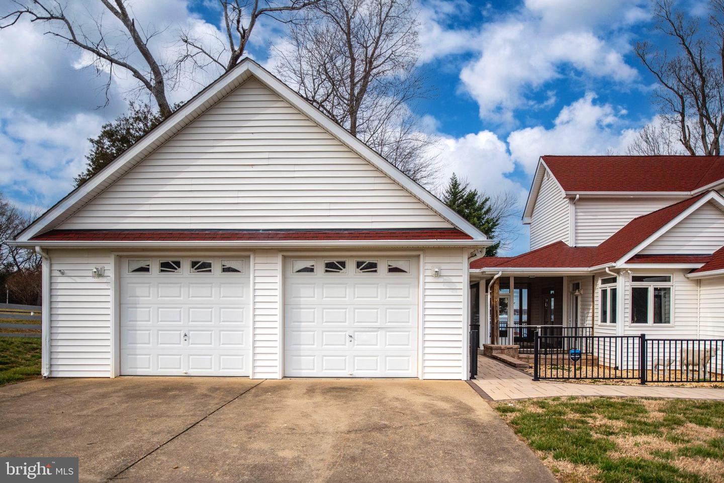 90 Pleasants View Pt