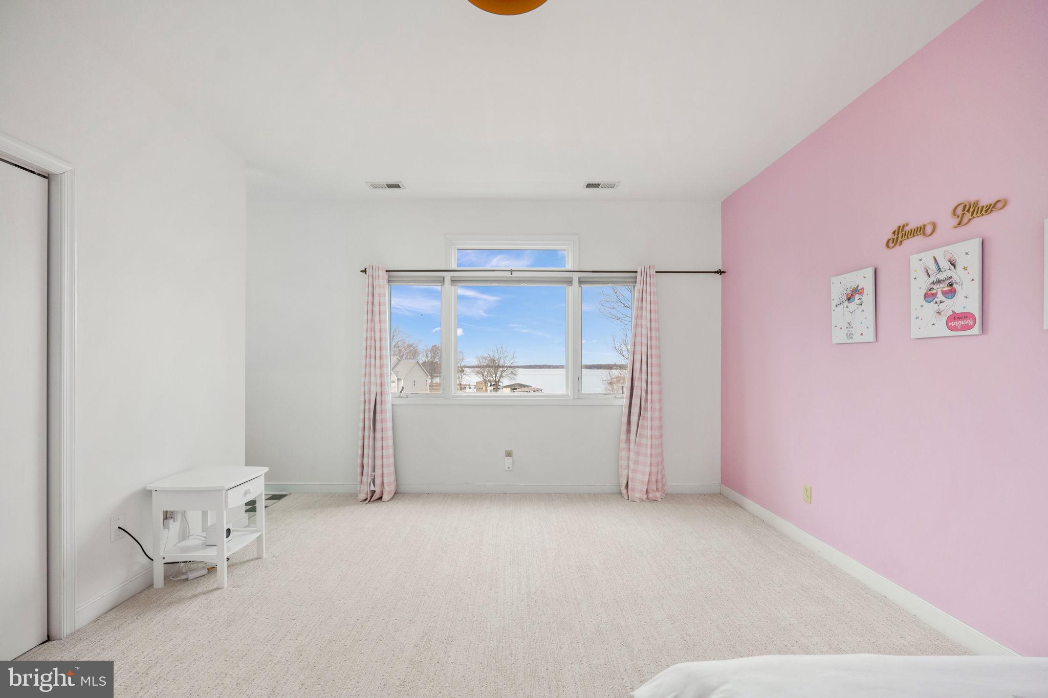 90 Pleasants View Pt